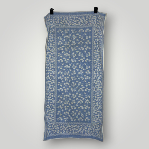 Cannon Oscar de la Renta Royal Family Blue and White Floral Reversible - Picture 1 of 6